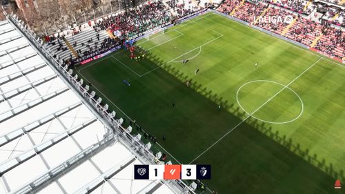 Imagini din meciul Rayo Vallecano - Osasuna (1-3). Foto: Captură YouTube, @LaLiga