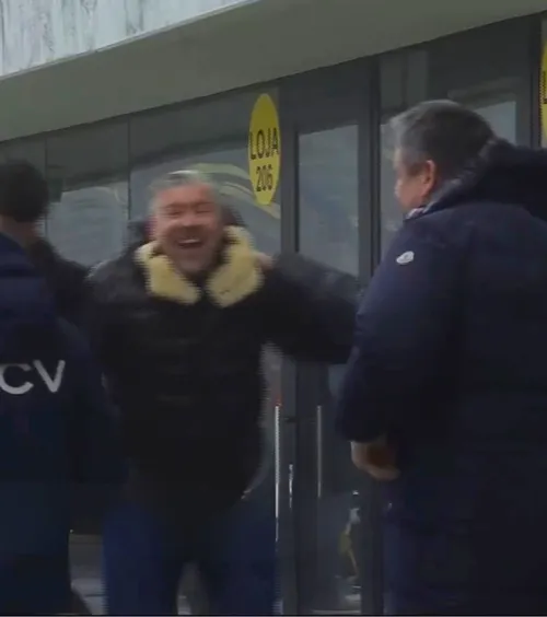 Replică acidă pentru CFR     Mihai Stoica  a reacționat după hora oficialilor adverși: „Măcar jucătorii noștri se destind când se uită în conturi”