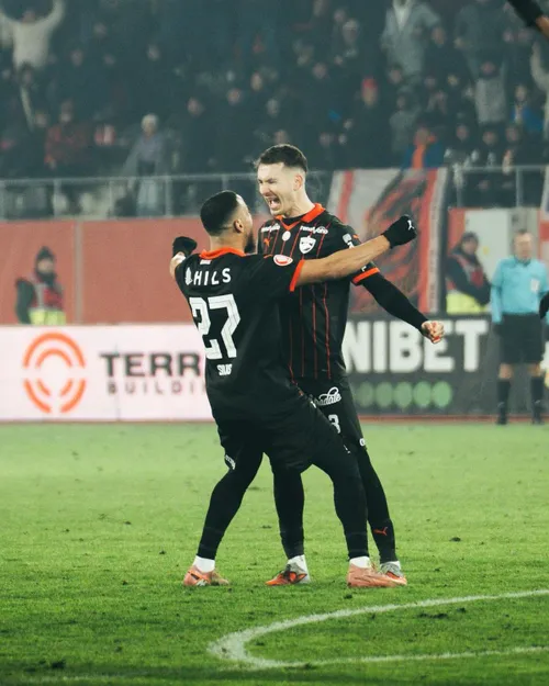 Hermannstadt - Dinamo 1-2 FOTO FB Dinamo (1).jpg