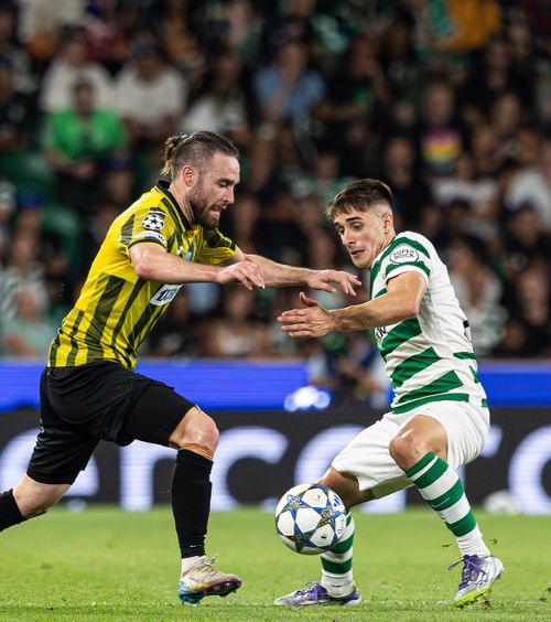 Fostul coleg al lui Ofri Arad vine în Liga 1  Universitatea Cluj semnează cu un fotbalist care a jucat în   Liga Campionilor