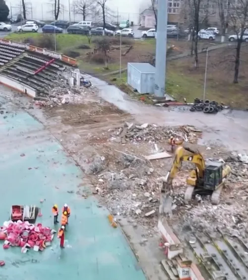 Au accelerat demolarea    FOTO.  Cum arată   stadionul Dinamo  la 9 zile de la startul lucrărilor: „Din ce în ce mai multe utilaje”