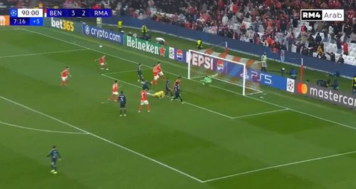 Golul marcat de Anatoliy Trubin în Benfica - Real Madrid. FOTO: captură RM4 Arab