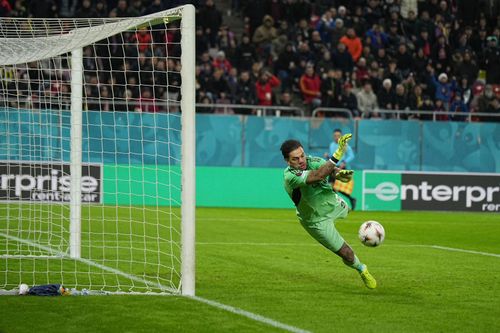 FCSB - Fenerbahce Foto Iosif Popescu - GOLAZO.ro.jpeg