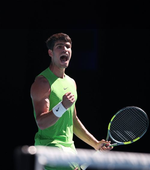 Semifinală incredibilă la Melbourne   Carlos Alcaraz s-a calificat în   finala Australian Open!  S-a doborât un record vechi de 17 ani  