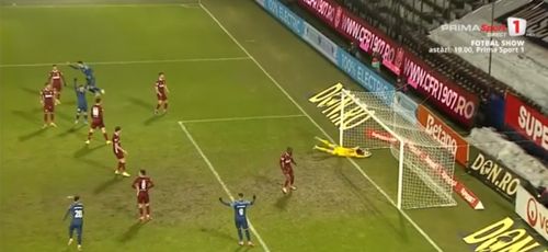 Mihai Popa, gafă în meciul CFR Cluj - Metaloglobus. Foto: captură Prima Sport