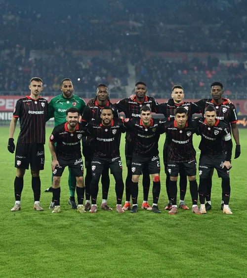 Veste proastă pentru Dinamo  Unul dintre titularii lui   Zeljko Kopic  s-a accidentat » Când va reveni