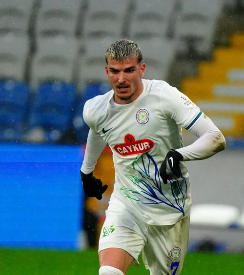 Mihăilă, pe val în Turcia     FOTO:  Internaționalul român de la   Rizespor  a înscris al doilea gol din acest an