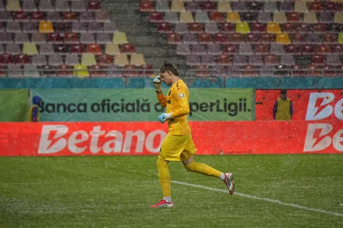 Matei Popa a debutat la FCSB și a fost urmărit de tatăl său FOTO Vlad Nedelea GOLAZO (16).jpeg