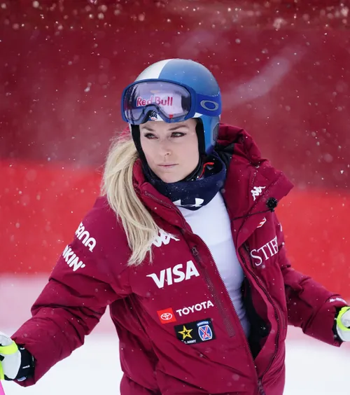 Acțiune de PR sau nebunie?  Un specialist spune   cum e posibil ca Lindsey Vonn să poată concura  având ligamentul rupt: „Un fotbalist n-ar avea nicio șansă!”