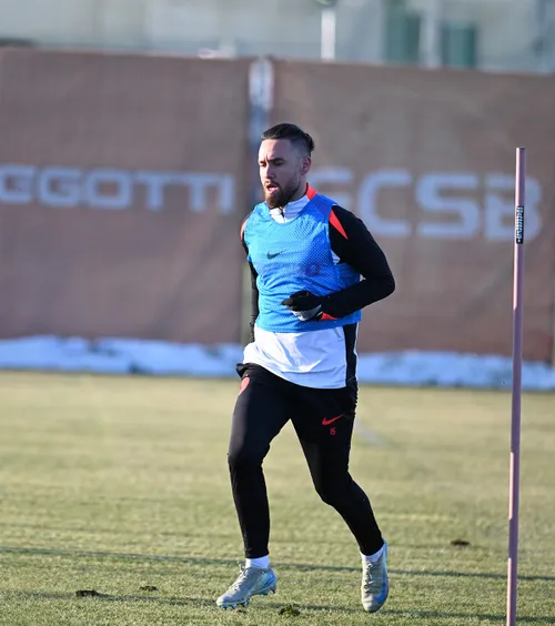 De ce nu joacă Ofri Arad  Mijlocașul israelian   nu va evolua nici în următoarele două săptămâni  pentru FCSB. Care e motivul