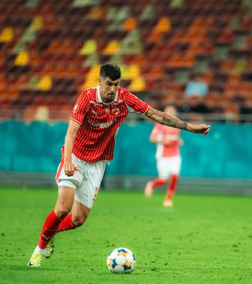 Nu vrea să plece de la Dinamo     Ar fi refuzat  mai multe oferte importante, după ce a fost scos din lot de Zeljko Kopic: momentul care i-a fost „fatal”