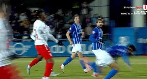 Faultul făcut de Karamoko în meciul cu Farul Foto capturi Prima Sport .jpeg