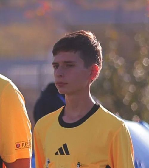 Delegat la prima ediție   Un tânăr arbitru român va oficia meciuri la noua   competiție europeană  » Ce legătură are cu FCSB