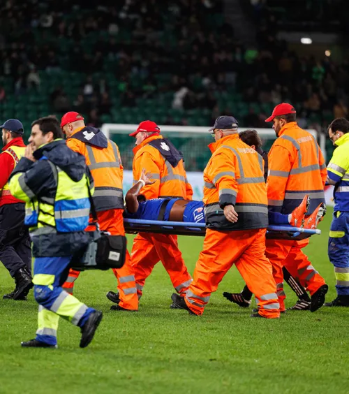 Baroan, accidentare șocantă!    FOTO.   Debut de coșmar pentru   atacantul împrumutat  de Rapid în Portugalia: „A fost primul și ultimul lui meci”