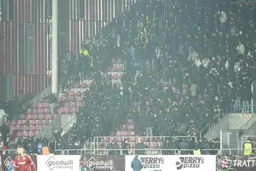 Rapid - Petrolul. Incidente în peluza oaspeților (3).jpeg