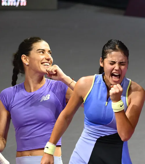 Finală made in România    Sorana Cîrstea și Emma Răducanu  se vor lupta pentru trofeul Transylvania Open