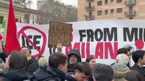 Proteste împotriva ICE, organizate pe străzile din Milano. Foto: captură „X”, @MILinMOV.