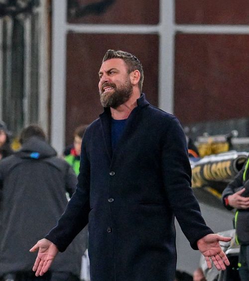 „Ăsta nu mai e fotbalul meu!”  Daniele de Rossi, furios după ce   Genoa - Napoli a fost decis de un penalty în 90+5:  „Oferim VAR-ului o putere periculoasă!”