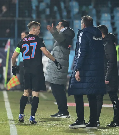 „Nu vezi?!”  Darius Olaru n-a mai rezistat și a cedat!   A strigat nervos  spre Charalambous în timpul meciului cu Oțelul
