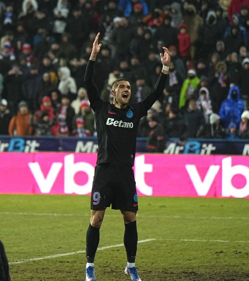 „Am jucat așa datorită lui”   Patronul FCSB a desemnat   omul meciului  din partida cu Oțelul + Pe ce post va juca Tănase