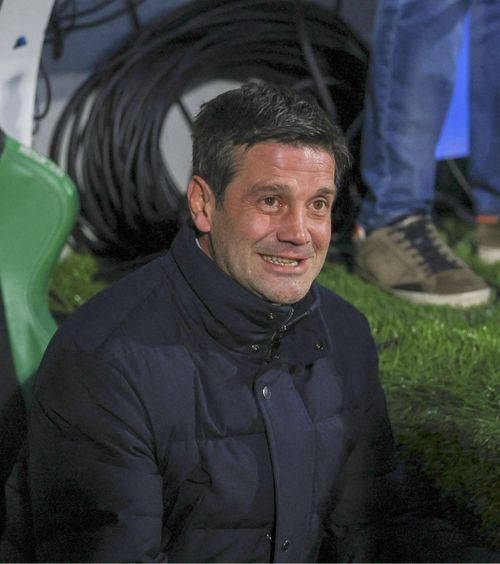 „Capul sus și spatele drept”  Chivu rămâne cu picioarele pe pământ după victoria clară din Serie A:   „E un maraton, mai sunt 14 meciuri”