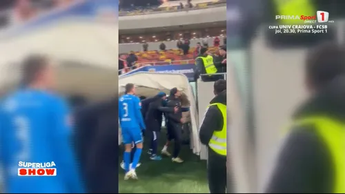 Dinamo - U Craiova. Ștefan Baiaram scuipă un fan la ieșirea de pe teren. Foto - captură Prima Sport (15).jpg