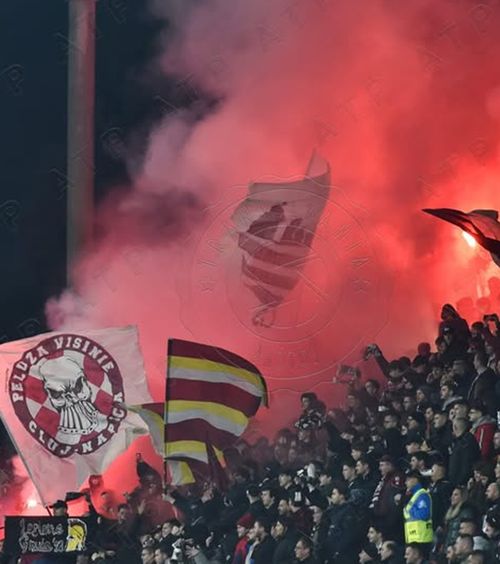 Fanii achită amenda primită de CFR    FOTO.  Anunțul făcut de ultrași:   „Mureșan se chinuie să obțină bani”  » Suporterii U Cluj au devastat peluza