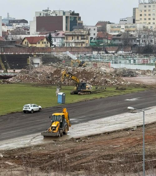 Șantierul Dinamo, vizitat de primar   Unde s-a ajuns cu   demolarea în Ștefan cel Mare:   „Mult contestată și profund nepopulară”
