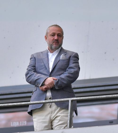 Când va fi operat Mihai Rotaru  Situația finanțatorului   Universității Craiova,  după accidentul suferit la schi
