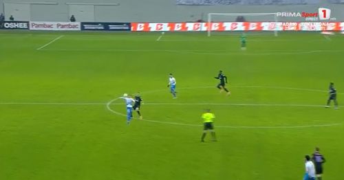 Preluarea lui Luca Băsceanu, înainte de golul al doilea al Craiovei: Foto: captură/Prima Sport