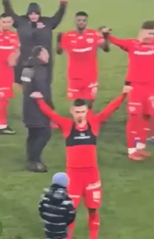 Cătălin Cîrjan, scandări rasiste alături de fani după meciul cu Hermannstadt: Foto: captură/GSP.ro