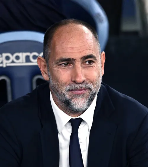 Tottenham s-a mișcat rapid     Cine-l va antrena pe Radu Drăgușin,   după ce clubul s-a despărțit de Thomas Frank