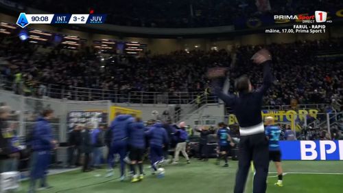 Bucuria lui Cristi Chivu la golul victoriei, în Inter - Juventus 3-2 / foto: capturi Prima Sport