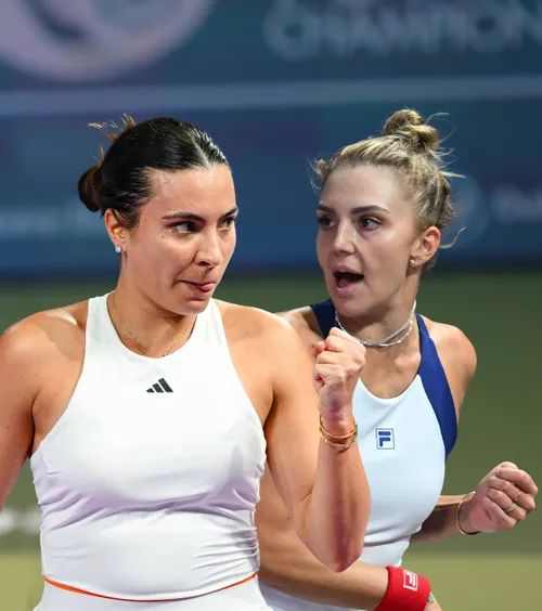 Ruse și Cristian, în sferturi la Dubai    Calificare cu probleme  pentru românce » Jaqueline și Sorana Cîrstea, în optimi la simplu