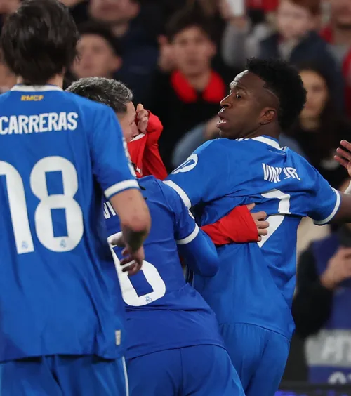 „Cazul Vinicius” schimbă regulile    Ce se va întâmpla în fotbal  după ce Prestianni a fost acuzat de rasism în Benfica - Real