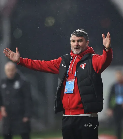 Spionaj în Liga 1?  Adrian Mihalcea   își acuză rivalul  înainte de meciul crucial pentru play-off: „Să mă sune pe mine, că-i spun”