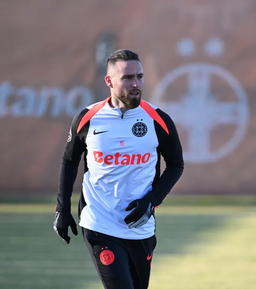 Așteptarea va lua sfârșit  Jucătorul adus de FCSB la începutul anului   va debuta  cu Metaloglobus. În ce situație se află Tănase și Thiam