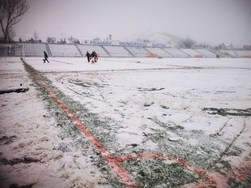 CSM Slatina - Câmpulung, terenul e acoperit de zăpadă FOTO FB CSM Slatina (6).jpg