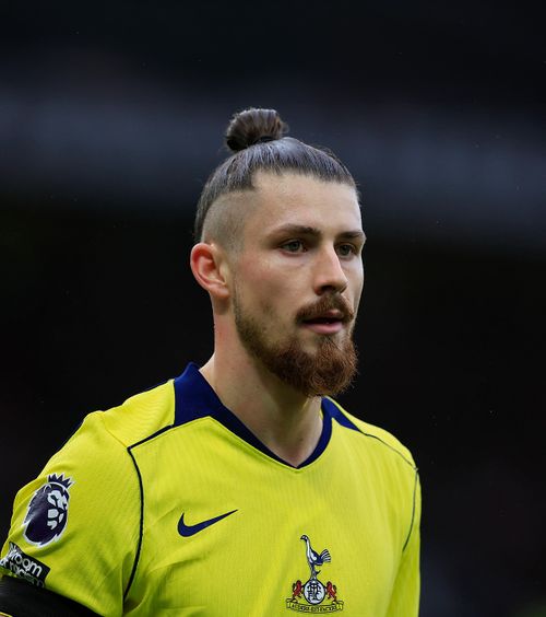 „Nu faceți ca Tottenham!”  Clubul lui Drăgușin, dat   exemplu negativ în parlamentul Suediei:  „Riscăm să fim la fel!”