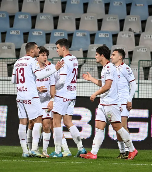 Pleacă de la Rapid   L-a fi anunțat deja pe   Dan Șucu  de decizia luată » Va semna cu un club din Ligue 1!