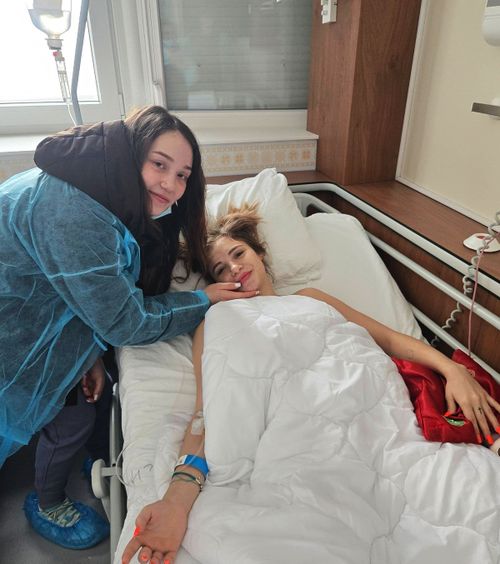 Sabrina Voinea, operată     Mama gimnastei  a dat detalii despre starea ei: „A luat-o dintr-odată”