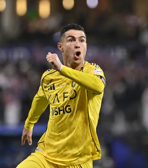 Cristiano Ronaldo nu se oprește    FOTO.  Anunț important după „dubla” reușită în campionat » Câte   goluri  îl despart de marele său obiectiv