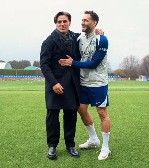Vincenzo Montella - Hakan Calhanoglu, mijlocaș Inter Milano (foto: tff.org)