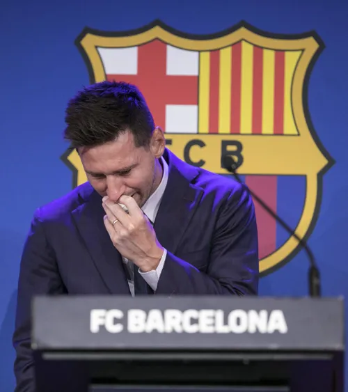 Incident Laporta - Messi  Superstarul argentinian nu-l iartă pe oficial pentru că l-a dat afară de la Barcelona. A ieșit la iveală   ce s-a întâmplat la Gala Balonului de Aur