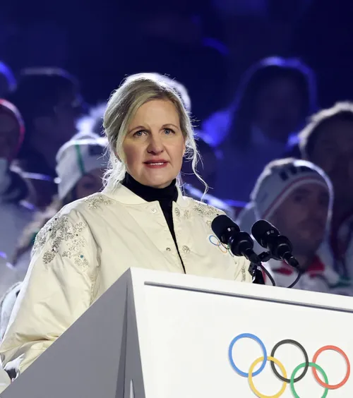 Președinta CIO, în dificultate   Kirsty Coventry, surprinsă de întrebările jurnaliștilor » A amenințat șeful echipei de PR: „Cineva   trebuie concediat”