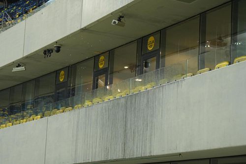 Probleme cu acoperișul pe Arena Națională, înainte de FCSB - Metaloglobus. FOTO GOLAZO (1).jpeg