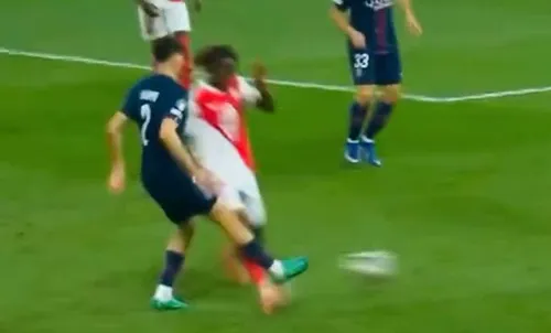 Decizia lui Istvan Kovacs. Faulturile lui Coulibaly asupra lui Nuno Mendes și Hakimi. Două cartonașe galbene și eliminare