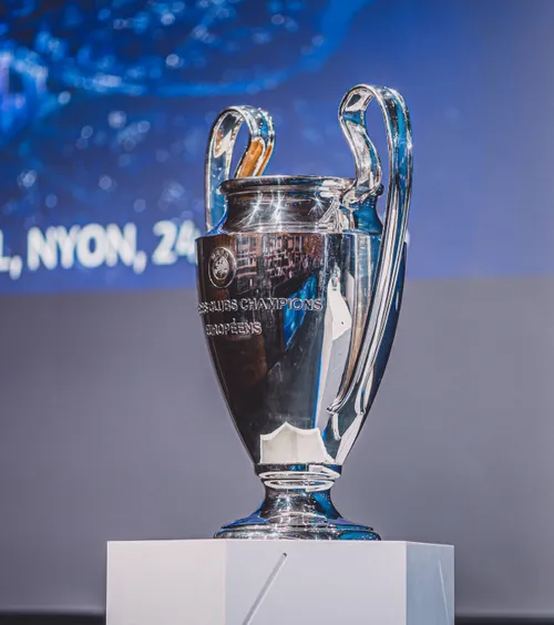 3 jocuri de foc în UCL!  Se anunță supermeciuri în „optimile” Ligii Campionilor »   Ce forțe s-ar putea înfrunta.   Când e tragerea