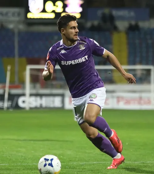 „Sincer, nu mă așteptam”   Jucătorul care ar putea evolua   pentru Rapid  în play-off » Victor Angelescu: „Am vorbit mult cu el”