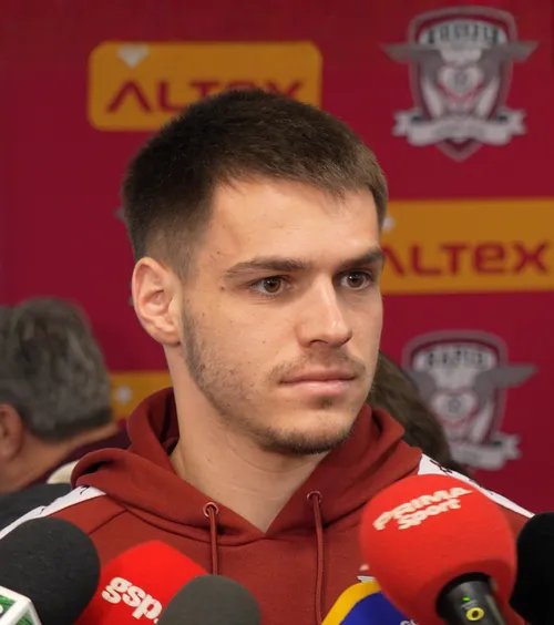 „N-are rost să facem calcule”    Daniel Paraschiv,  despre lupta pentru titlu din Liga 1: „Adevăratul campionat începe în play-off”